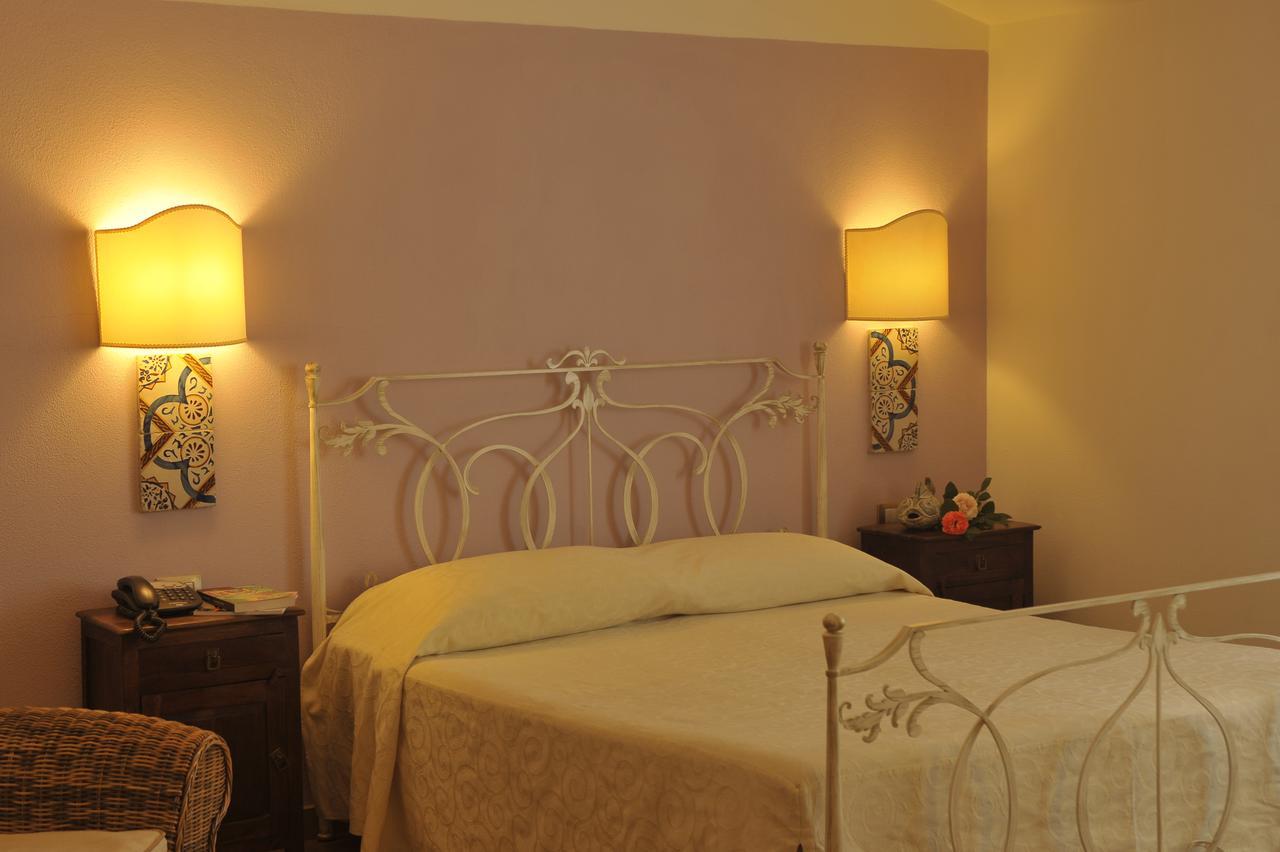 Hotel Villa Pimpina Carloforte  Ngoại thất bức ảnh